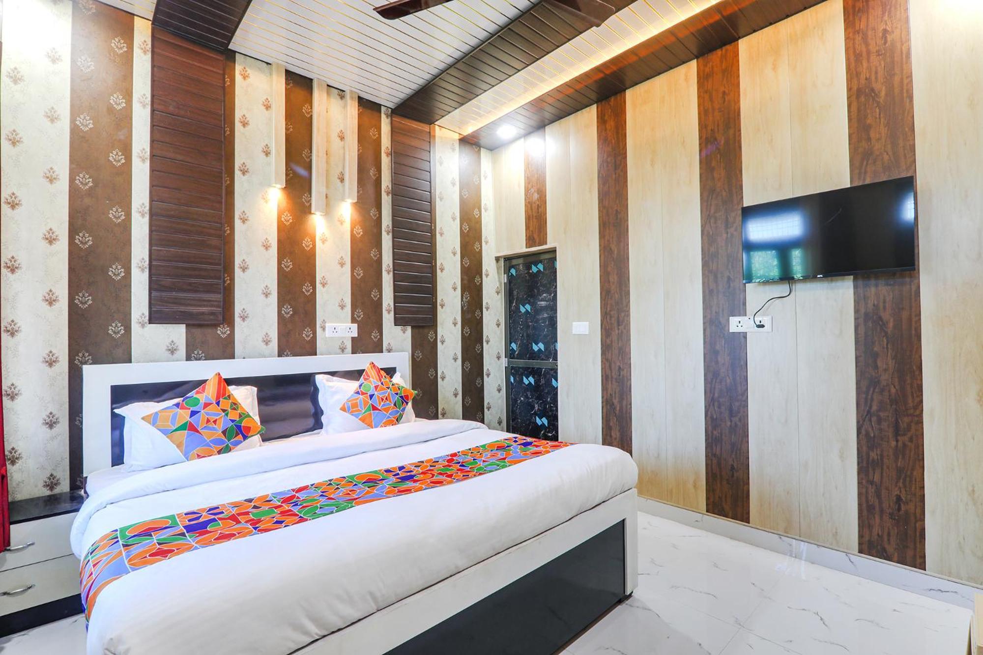 Fabhotel Uma Yugul Ayodhya 外观 照片
